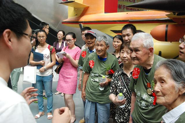 九旬老兵与ac米兰90后学子共忆抗战岁月